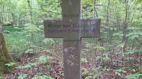 Dieser Bildstock im Herrengehau südöstlich von Münsterhausen erinnert seit 150 Jahren an eine Bluttat, die einem jungen Forstgehilfen das Leben kostete.