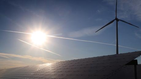 Wo Solarenergie und Windkraft genutzt werden können, soll ein interkommunaler Nutzungsplan prüfen. An diesem beteiligt sich auch die Gemeinde Klosterlechfeld.