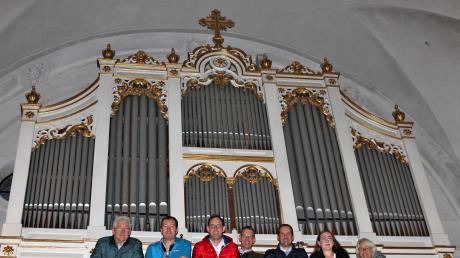 Das Organola-Team sorgt dafür, dass jeder Gottesdienst musikalisch begleitet wird: (von links) A. Hämmerle, T. Hämmerle, J. Weber, E. Weber, A. Schmid, L. Hämmerle und A. Mayer.