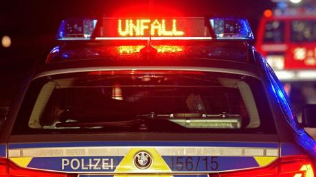 Ein Unfall hat sich am Montagabend auf der Autobahn A96 bei Erkheim ereignet. Ein Auto wurde dort in die Luft geschleudert.