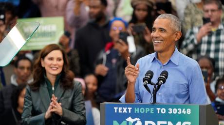 Barack Obama, ehemaliger Präsident der USA, mischt sich auf der Zielgeraden in den Wahlkampf ein. 