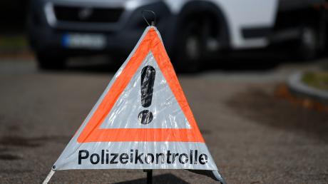 Bei einer Polizeikontrolle fasste die Verkehrspolizei Günzburg zwei Diebe.