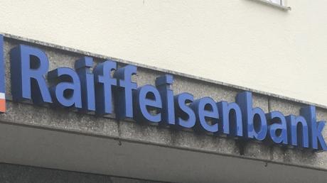 Die Raiffeisenbank Großaitingen zieht in die ehemaligen Geschäftsräume der Sparkasse.