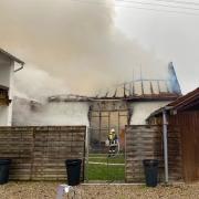 In einem landwirtschaftlichen Gebäude im Baarer Ortsteil Lechlingszell kam es am Dienstagnachmittag zu einem Brand.