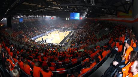 In der Ratiopharm-Arena finden vorrangig Basketball-Spiele und große Konzerte statt. Anfang Februar gehört die Halle den besten Schützinnen und Schützen Deutschlands. 