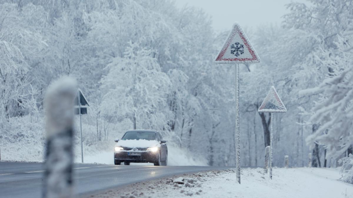 Landkreis Neu-Ulm/Unterallgäu: Experte gibt Tipps: Das sollten Autofahrer  bei Eis und Schnee beachten