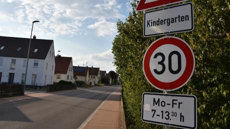 Die Polizei hat in Auchsesheim im Bereich des Kindergartens eine Reihe von Temposündern erwischt.