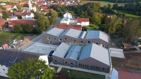 Der neue Kindergarten in Rehling bekommt im nächsten Jahr eine Photovoltaikanlage aufs Dach.