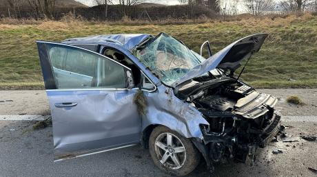Auf der A96 hat sich kurz vor der Anschlussstelle Bad Wörishofen/Türkheim ein Unfall ereignet. Laut Augenzeugen staut sich der Verkehr Richtung München erheblich.