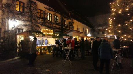 Der Adventszauber im Dezember lockte viele Gäste nach Kirchheim.  
