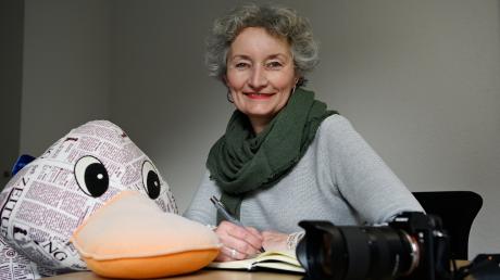 Zeitungsente Paula Print hat Sandra Kraus interviewt, die seit vielen Jahren als freie Mitarbeiterin für die Günzburger Zeitung arbeitet. 