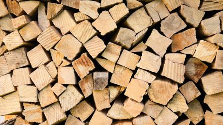 In Reimlingen wurden in den letzten zwei Wochen vier Ster Buchenbrennholz geklaut.