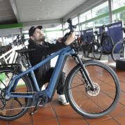 Die gute Nachricht: Wer sich ein neues Rad kaufen will, hat bei Händlern in der Region wieder die volle Auswahl. Auch bei E-motion in Donauwörth-Nordheim ist die Nachfrage weiter hoch. 