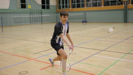 Maximilian Steimer gehört zu den besten Badmintonspielern Bayerns. Der 16-Jährige trainiert bis zu viermal pro Woche.