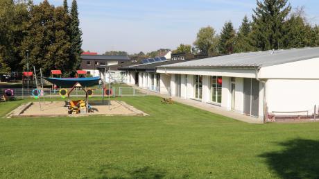 Ein Wasserschaden im Aindlinger Kinderhaus hat im vergangenen Schuljahr zu vier Kündigungen geführt. 