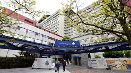 Das Uniklinikum Augsburg (UKA) verschärft den Kampf gegen Krebs.