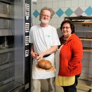 Bis die letzten Brote aus dem Ofen geholt werden, dauert es noch ein bisschen. Doch die Entscheidung steht fest: Sigi und Sonja Werner schließen ihre Bäckerei in Bergheim. 