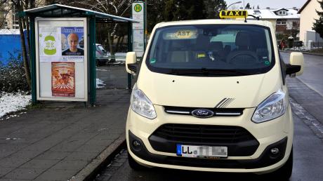 Das Anruf-Sammel-Taxi soll künftig - vorerst probeweise für zwei Jahre - auch zwischen Landsberg und Schondorf verkehren.
