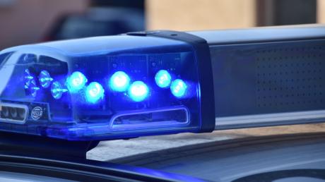 Die Weilheimer Polizei wird zu einer Auseinandersetzung in Weilheim gerufen, bei der fünf Personen verletzt werdne. 