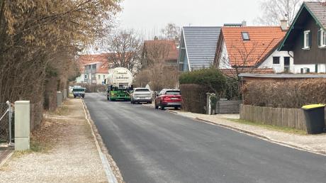 Mit mehr Verkehrsüberwachung und einem Halteverbot soll die Von-Eichendorff-Straße in Dießen verkehrssicherer gemacht werden, wurde im Dezember beschlossen.