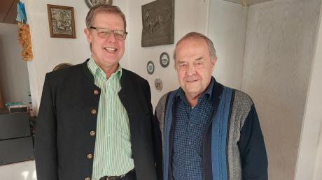  Bürgermeister Helmut Luichtl gratuliert Wilhelm Ernst zum 85. Geburtstag. 
