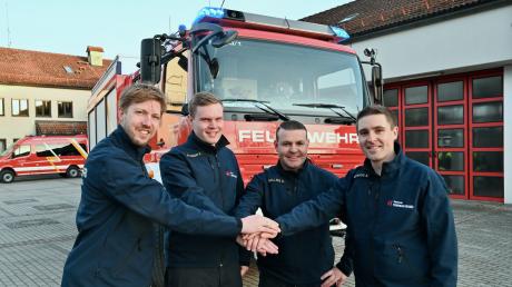 Sie wollen gemeinsam viel anpacken: Das neue Führungsteam der Neusässer Feuerwehr (von links): Jörg Roehring (Vorsitzender), Felix Kluger (stellvertretender Vorsitzender), Andreas Golling (Kommandant) und Andreas Geirhos (stellvertretender Kommandant).