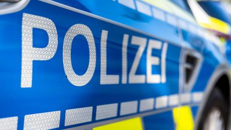 Eine Trickdiebin bestahl am Karfreitag eine 72-Jährige in deren Wohnung in Horgauergreut.