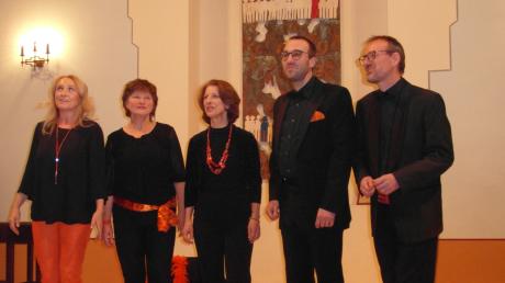 "Vox Orange" hielt beim Konzert in der Synagoge das vielköpfige Publikum in Atem.  