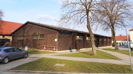 Die Reithalle des Dominikus-Ringeisen-Werks soll abgerissen werden. Der Gemeinderat Ursberg erteilte dafür die sanierungsrechtliche Genehmigung.