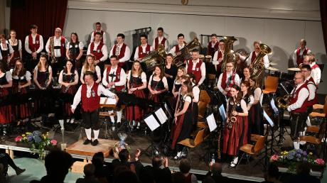 "Night of the Proms" war das Motto beim Jahreskonzert der Windacher Musikkapelle in der Aula der Grundschule.