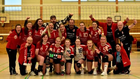 Die Volleyballerinnen des FC Kleinaitingen haben sich vorzeitig die Meisterschaft gesichert.
