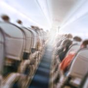 Turbulenzen während eines Fluges sind gefährlicher, als viele Passagiere denken. 