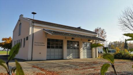Das Feuerwehrhaus in Weichering ist zu klein, deshalb wird es erweitert. 