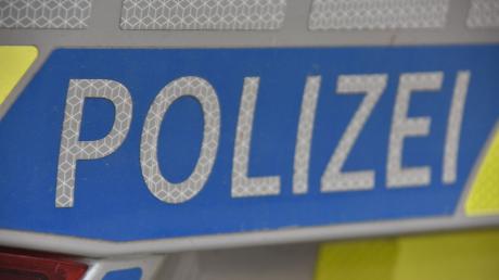 In Gersthofen sei es am Sonntagabend zu einem Unfall beim Abbiegen gekommen, berichtet die Polizei. 