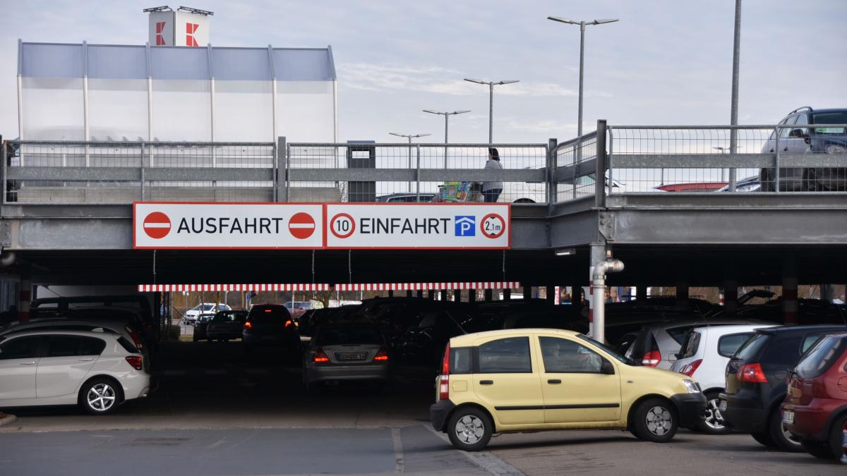 #Unbekannter stiehlt Tretroller vor Kaufland in Donauwörth
