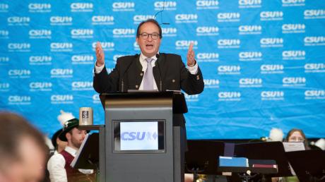 CSU-Bundestagsabgeordneter Alexander Dobrindt kritisierte in Denklingen die Wahlrechtsreform der Ampelkoalition.