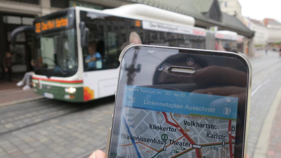 Ein gut ausgebauter Pendelverkehr ist für die Mobilitätswende zentral. Wird Augsburg mit Carsharing und Elektroautos zur Smart City?