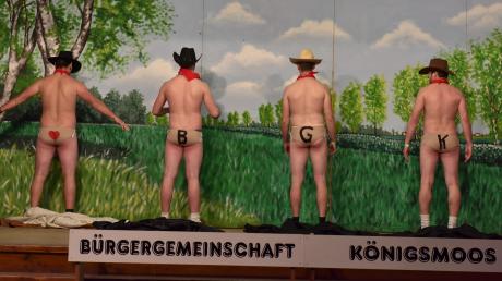 Die Jungen der BGK, Florian Reichert, Elias Ziegler, Alexander Edler und Hans-Peter Schnepf, setzten den Schlusspunkt mit einem kreativen Strip und einer Liebeserklärung an die BGK auf der Rückseite ihrer Stringtangas.