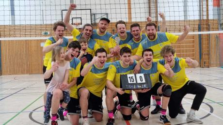 Die Schwabmünchner Volleyballer krönten eine perfekte Saison mit dem Pokalsieg.