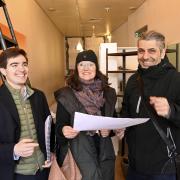Die neue Kaffee-Bar "Il Giro" wird von drei Pächtern betrieben (von links): Felix Haugg, Anita Babic und Zlatko Kresic. Schon jetzt mache die Zusammenarbeit viel Spaß.