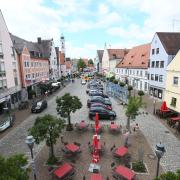Wird der Aichacher Stadtplatz zwischen Rathaus und Koppoldstraße autofrei? 