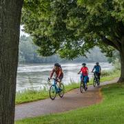 Radfahren liegt seit vielen Jahren im Trend. Jetzt bieten die Landkreisführer auch Touren für Touristen und Einheimische an. 