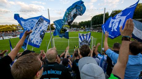 In der Saison 2017/2018 trafen der FC Memmingen und der TSV 1860 München noch in der Regionalliga aufeinander. Jetzt kommen die "Löwen" zum "Solidaritätsspiel" ins Allgäu.