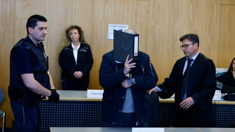 Gegen das Urteil im Laichinger Mordprozess am Landgericht Ulm haben die Angeklagten Revision eingelegt. 