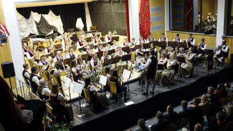 Die Musikkapelle Reichling spielte von Polka, über Märsche und Musicals viele unterschiedliche Stücke.