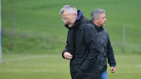 Trainer Ivan Konjevic (links) hat sein Amt beim SV Cosmos Aystetten zur Verfügung gestellt. Ein Schock auch für Sportdirektor Zlatko Mijailovic.
