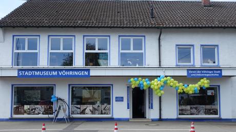 Das Vöhringer Stadtmuseum präsentiert sich in neuen Räumen. Die Ausstellung zur Stadt- und Industriegeschichte fand schon bei der Eröffnung viel Anklang.