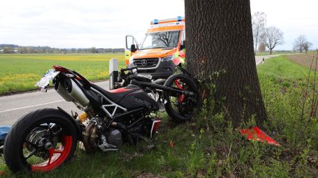 Im Landkreis Unterallgäu ereignete sich am Samstagnachmittag ein schwerer Motorradunfall.