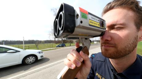 Die Polizei hat in Nördlingen eine Geschwindigkeitsmessung durchgeführt.
