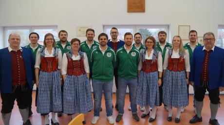 Der Musikverein und der Fußballclub veranstalten gemeinsam das Dorffest im Mai.